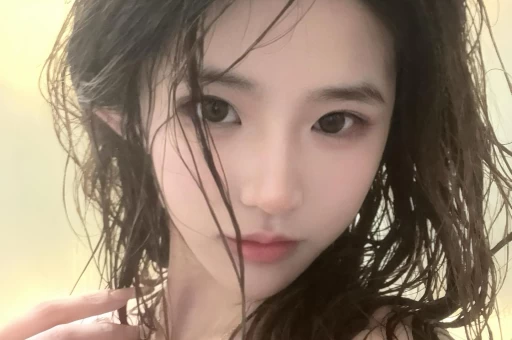 混血名模的瓜：李宗瑞前女友抢萧亚轩男友和陶喆黄晓明传绯闻