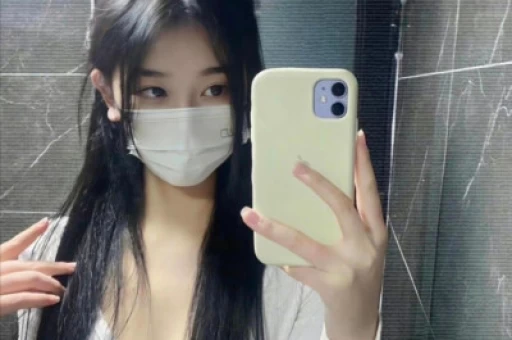 李雨桐再曝出大瓜控诉薛之谦犯重婚罪私下选妃酒后有暴力倾向