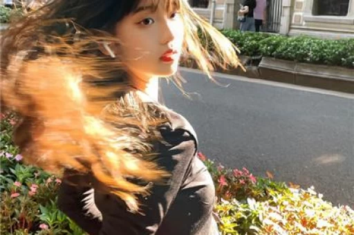 求锤得锤！贾青与王丽坤老公亲密照曝光网友辣评：史上最快打脸