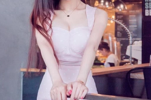 TES上单曝光kanavi黑历史！训练赛中途去吃外卖9位选手等他吃饭